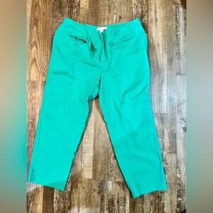 Chicos Green Ankle Length Flat Front Pants Size 2.5